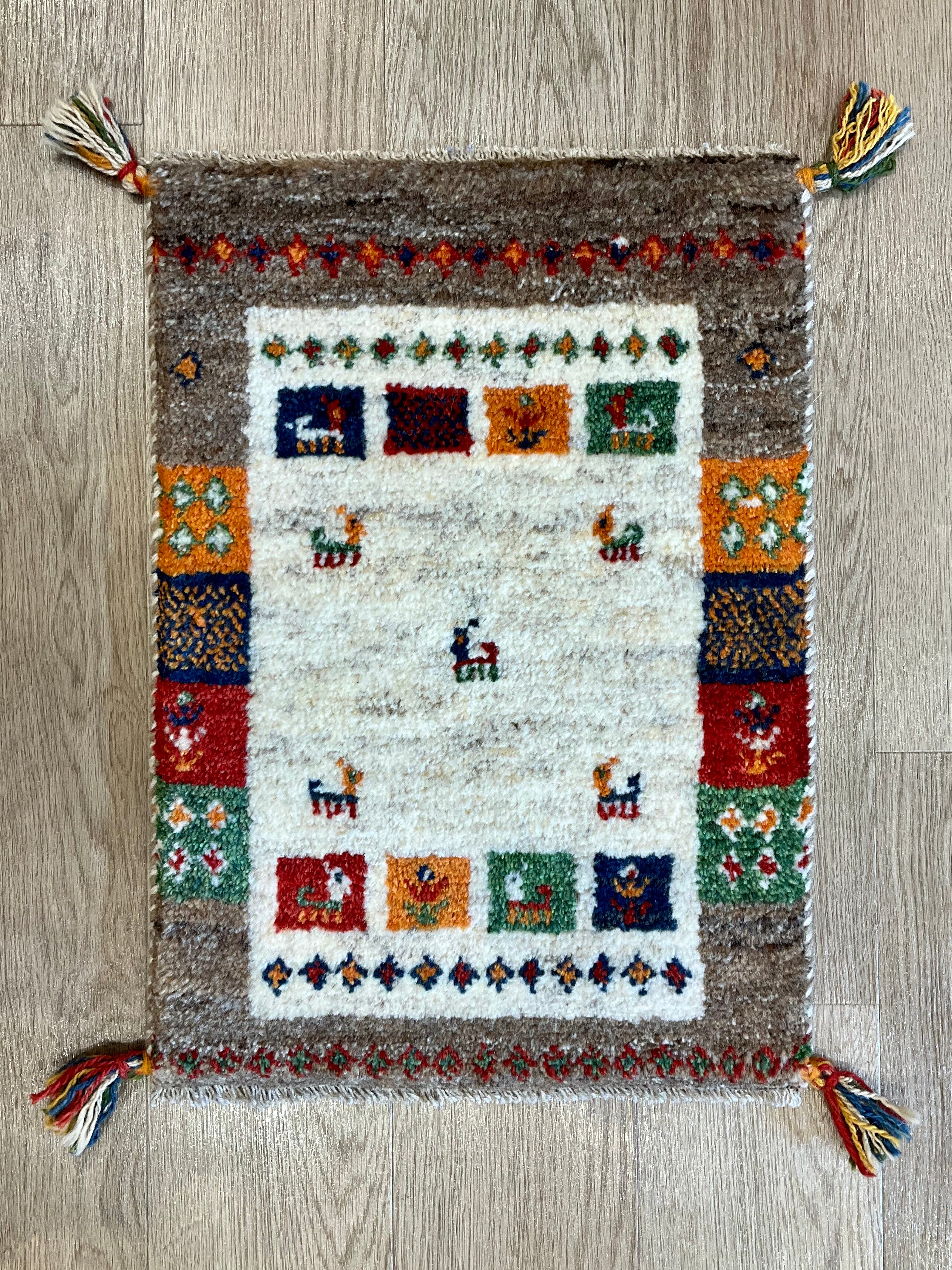 ギャッベ 58cm x 41cm NN17770 – ペルシャ絨毯専門店 ペルシャンパトリス